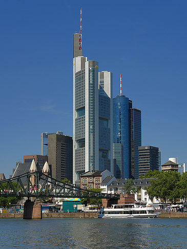 Commerzbank mit Maintower Foto 