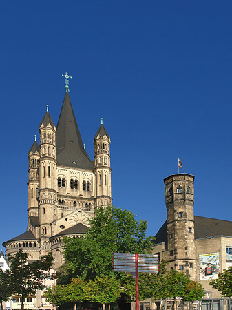 Foto Schild vor Groß St.Martin - Köln