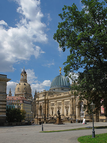 Foto Frauenkirche und Kunstakademie