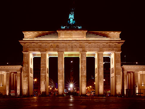 Foto Brandenburger Tor - Blick nach Osten - Berlin