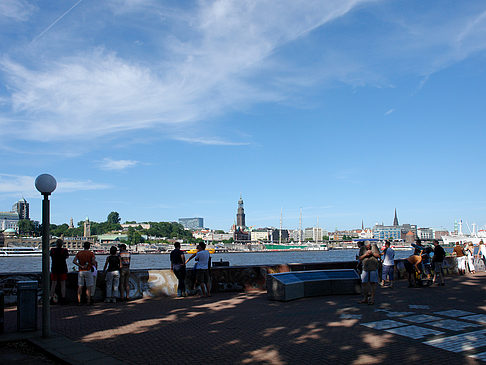 Foto Aussichtspunkt mit Blick auf den Hafen